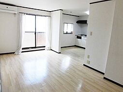 アトリエ・ノア 2階2LDKのリビング/ダイニング