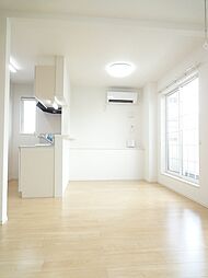 サウスコート 2階1LDKのリビング/ダイニング