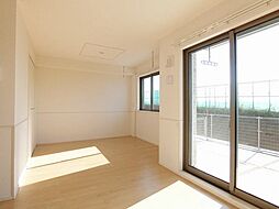 つくばエクスプレス みどりの駅 徒歩19分の賃貸アパート 1階1LDKのリビング/ダイニング