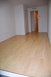 ジョワイユ　ヤマト 201 2階1Kのリビング/ダイニング