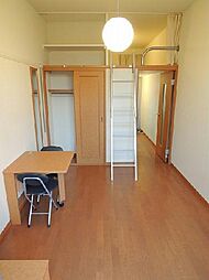 レオパレスＦｉｏｒｅIII 104 1階1Kのリビング/ダイニング