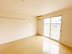 オアシス 103 1階ワンルームのリビング/ダイニング