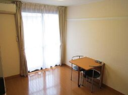 レオパレスフラワーヒル花山 1階1Kのリビング/ダイニング