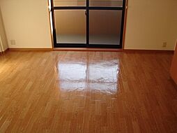 JR東海道本線 穂積駅 バス15分 北方柱本下車 徒歩10分の賃貸アパート 2階1LDKのリビング/ダイニング