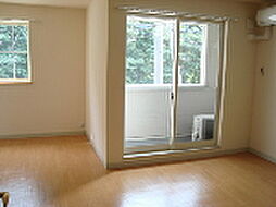 サン・エクセラン 202 2階1LDKのリビング/ダイニング