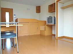 レオパレスディーノ 102 1階1Kのリビング/ダイニング