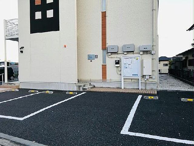 4 / 4