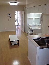 阪急宝塚本線 池田駅 バス5分 神田下車 徒歩3分の賃貸マンション 3階ワンルームのリビング/ダイニング