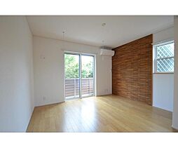 Ｇｒａｃｅ　Ｃｏｕｒｔ　ＩＩ 108 1階2SLDKのリビング/ダイニング