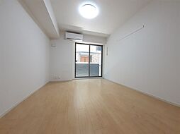 グランディア 103 1階1Kのリビング/ダイニング