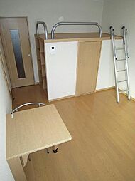 レオネクストサリュー 102 1階1Kのリビング/ダイニング