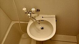 沖縄都市モノレール 県庁前駅 バス84分 農民研修センター下車 徒歩14分の賃貸マンション 1階1Kのリビング/ダイニング