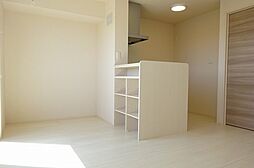 グランメール 202 2階1LDKのリビング/ダイニング