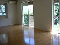 小田急小田原線 千歳船橋駅 徒歩5分の賃貸一戸建て 1階4LDKのリビング/ダイニング