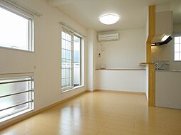 ベルアルバ 201 2階1LDKのリビング/ダイニング