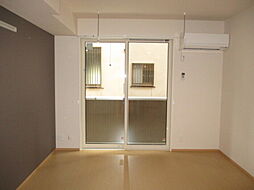 ポム・アール 106 1階1Kのリビング/ダイニング