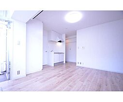 京王線 笹塚駅 徒歩5分の賃貸マンション 5階ワンルームのリビング/ダイニング