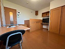 JR中央本線 甲府駅 バス17分 蓬沢一丁目下車 徒歩6分の賃貸アパート 1階1Kのリビング/ダイニング