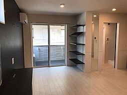 ウエストウイングII 3階ワンルームのリビング/ダイニング