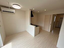 Ｒｉｃｈ　Ｓｅｎｔｉｒ（リッシュ　サンティール） 1階1LDKのリビング/ダイニング