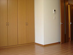 グランディール高坂 1階1LDKのリビング/ダイニング