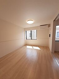 ディーセントI 207 2階1LDKのリビング/ダイニング