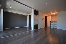 小田急多摩線 小田急永山駅 徒歩16分の賃貸アパート 2階1LDKのリビング/ダイニング