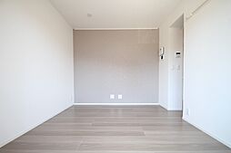 アンジュール綾瀬 201 2階1LDKのリビング/ダイニング