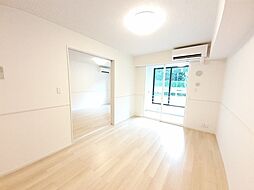 アドラブールＢ 102 1階1LDKのリビング/ダイニング