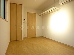 フラッティ上七軒 1階1Kのリビング/ダイニング