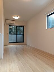 JR東海道本線 三島駅 バス8分 徳倉下車 徒歩15分の賃貸アパート 2階2LDKのリビング/ダイニング