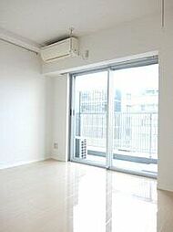 京王線 初台駅 徒歩1分の賃貸マンション 6階1Kのリビング/ダイニング