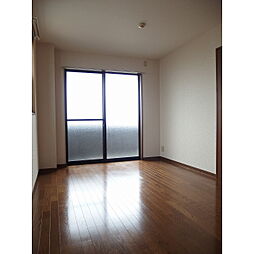 アンプルール　フレア 202 2階2DKのリビング/ダイニング