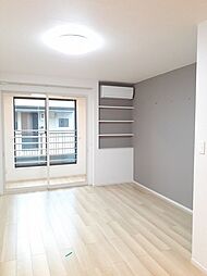 アイリス 203 2階ワンルームのリビング/ダイニング