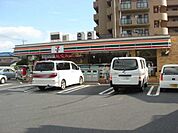 【コンビニエンスストア】セブンイレブン大宮新堤店まで747ｍ