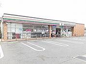 【コンビニエンスストア】セブンイレブン水海道駅前店まで500ｍ