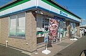 【コンビニエンスストア】ファミリーマート豊川赤坂町店様まで710ｍ