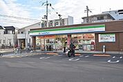 【コンビニエンスストア】ファミリーマート尼崎東難波町店まで550ｍ