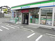 【コンビニエンスストア】ファミリーマート柏高田店まで140ｍ