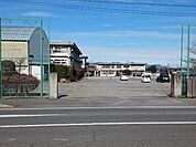 【小学校】市立高瀬小学校まで800ｍ