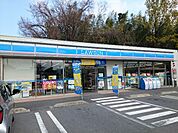 【コンビニエンスストア】ローソン吉井インター店まで600ｍ