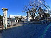 【小学校】中野小学校まで900ｍ