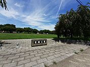 【公園】富塚公園まで270ｍ