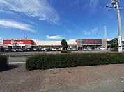 【スーパー】ベイシア西部モール店まで270ｍ