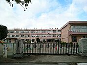 【小学校】藤岡市立第二小学校まで400ｍ