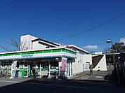 西立川駅まで880ｍ