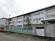 【小学校】弾正小学校まで700ｍ