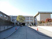 【小学校】桜小学校まで850ｍ