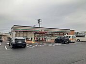 【コンビニエンスストア】セブンイレブン岡田1丁目店まで500ｍ