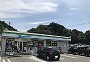 【コンビニエンスストア】ファミリーマート裾野岩波店まで1300ｍ
